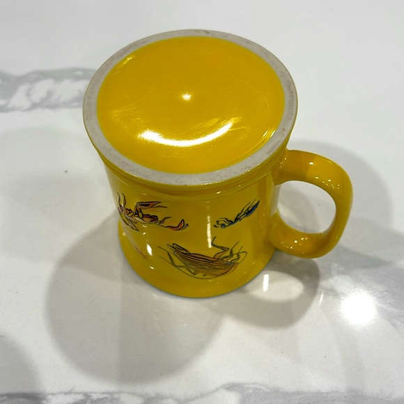 90’s Fear Factor yellow bug mug - Picture 5 of 5